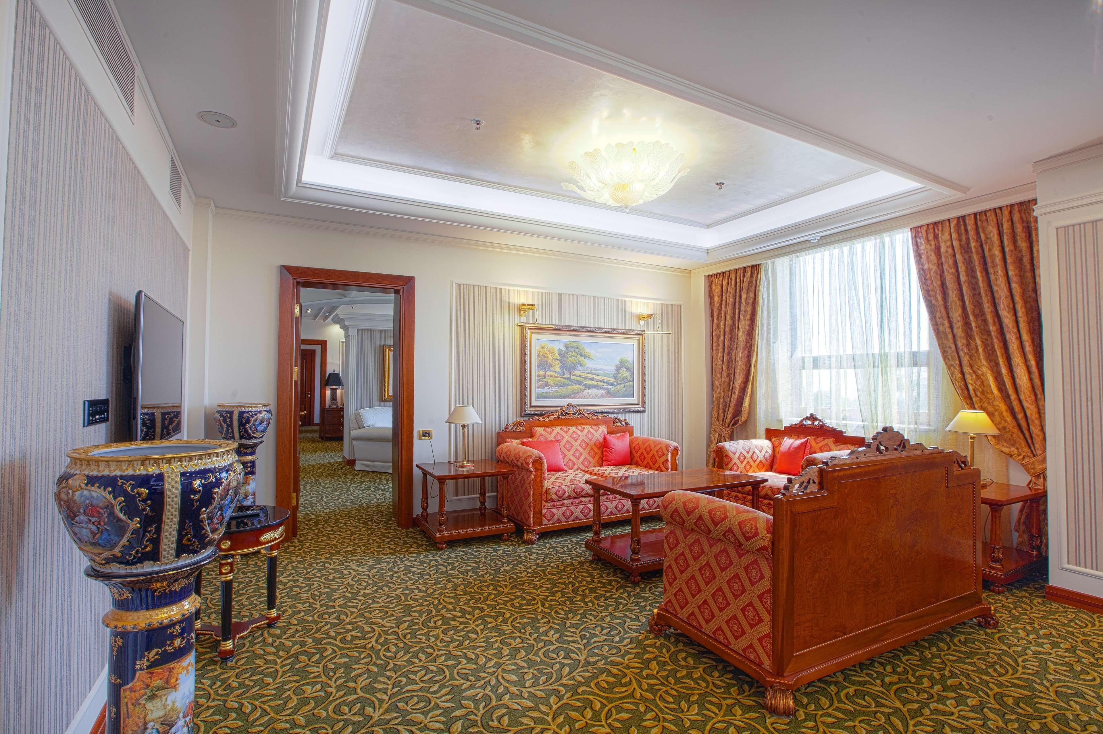 Radisson Blu Hotel Jerevan Exteriör bild